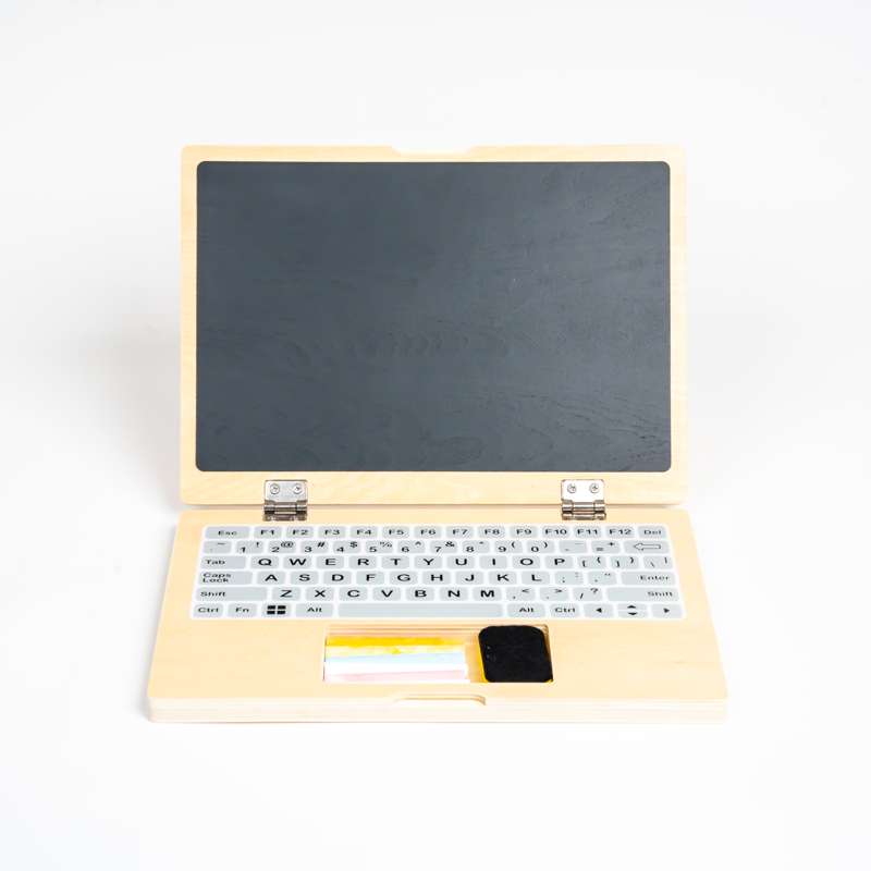 ChalkByte - Laptop din lemn cu ecran tip tablă