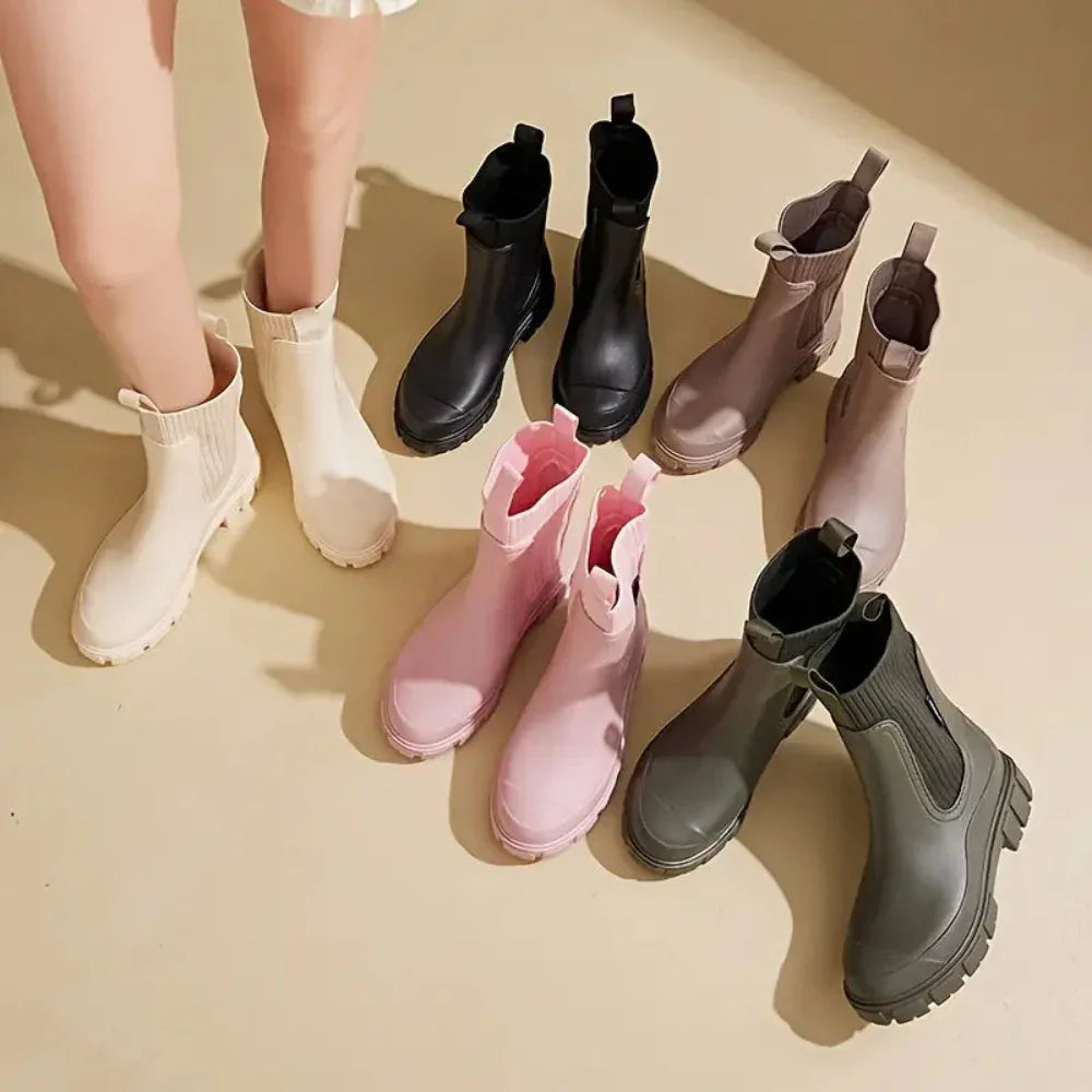 RainVanta - Rain Boots With Elastic Closure And Elevated Heel