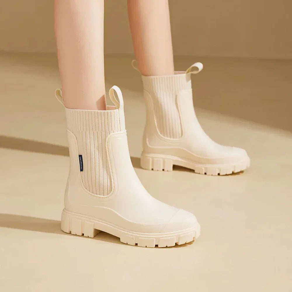 RainVanta - Rain Boots With Elastic Closure And Elevated Heel
