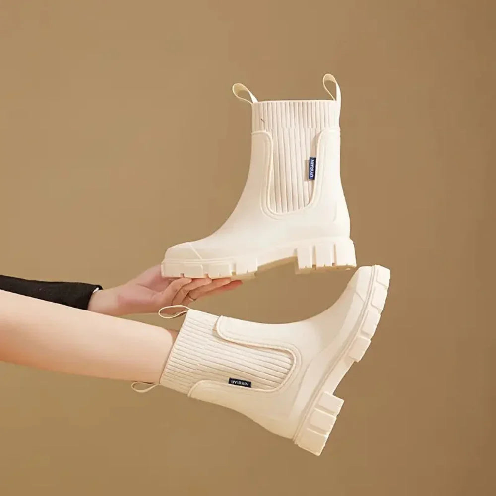 RainVanta - Rain Boots With Elastic Closure And Elevated Heel