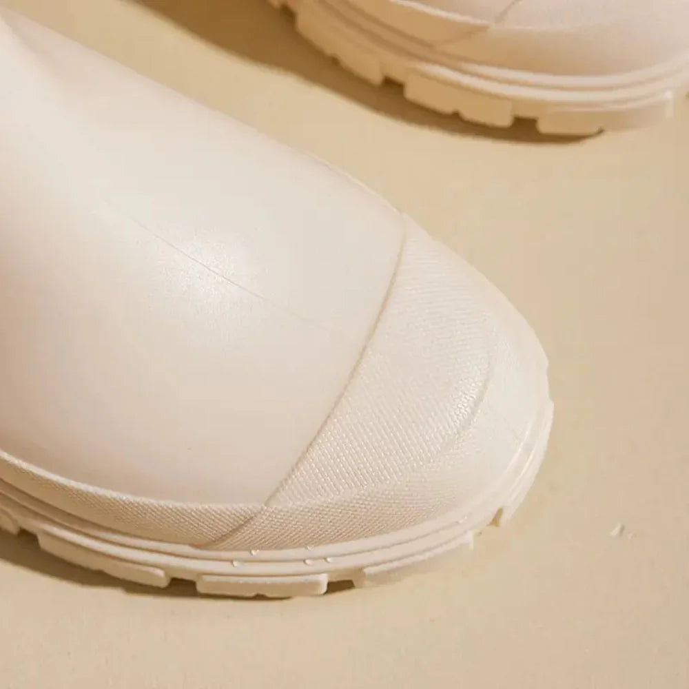 RainVanta - Rain Boots With Elastic Closure And Elevated Heel