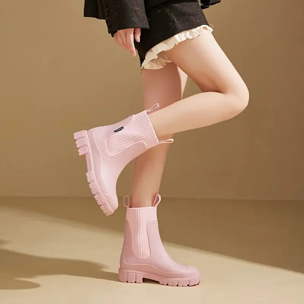 RainVanta - Rain Boots With Elastic Closure And Elevated Heel
