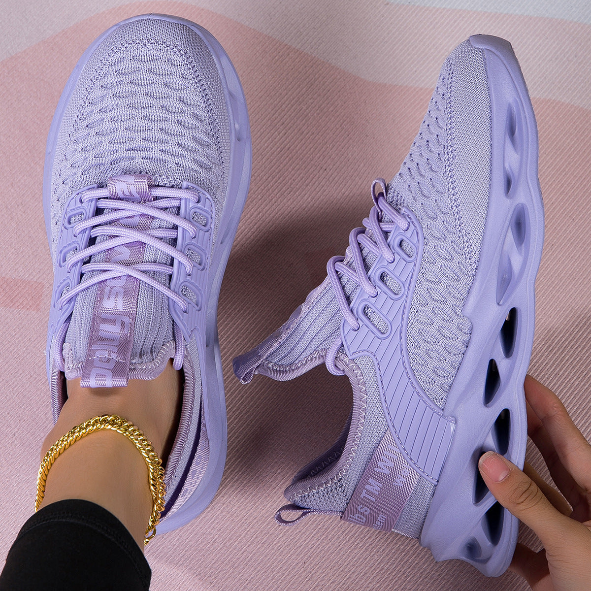 Aeroflex - Women's Breathable Running Shoes with Flexible Upper