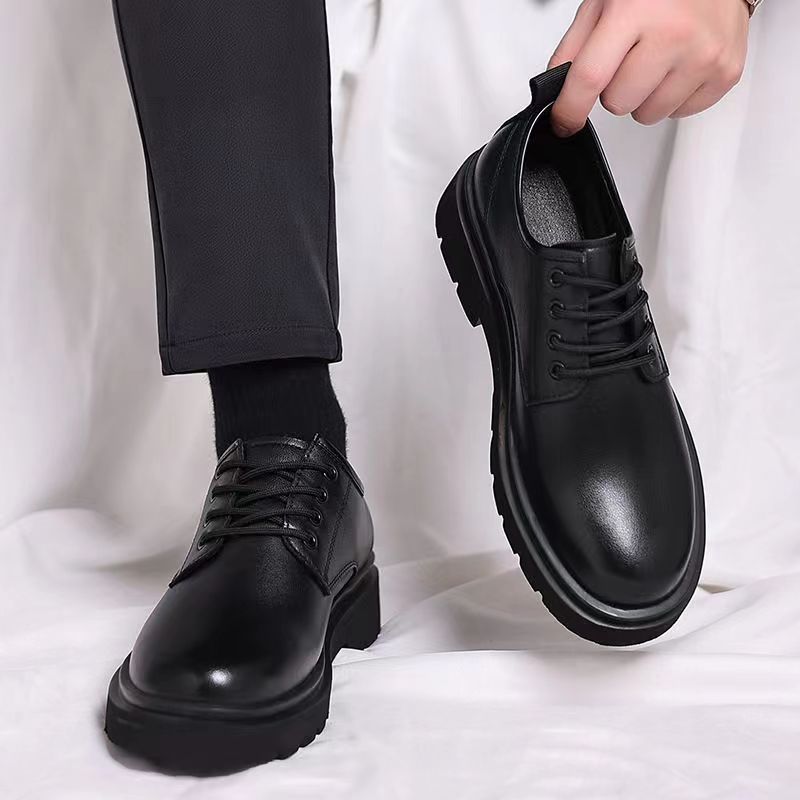 Edward – Sapatos com atacadores e acabamento liso
