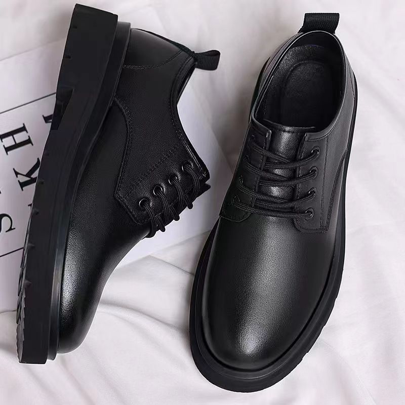 Edward – Sapatos com atacadores e acabamento liso