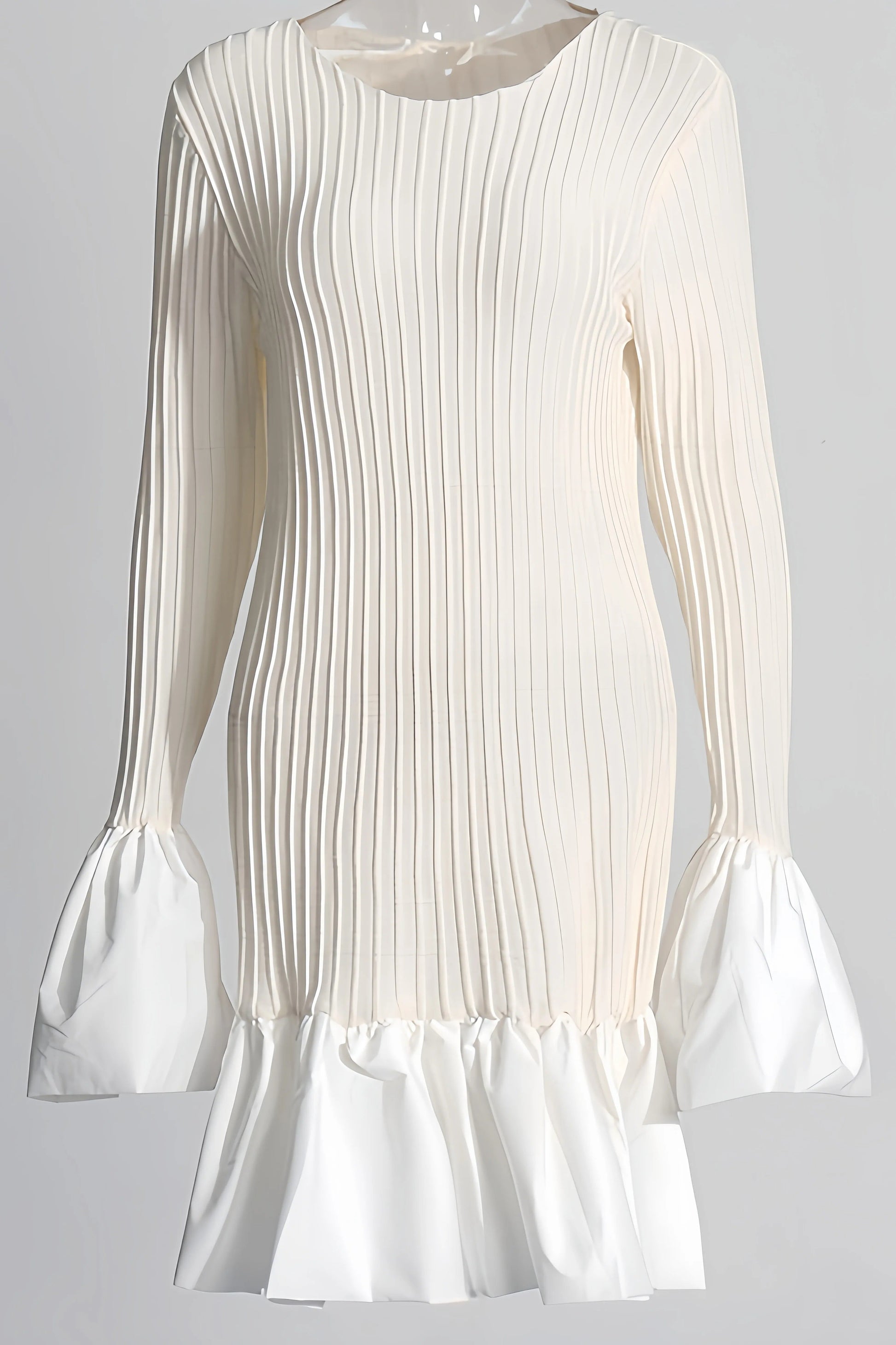 Maria – Robe courte plissée avec manches évasées et taille fluide