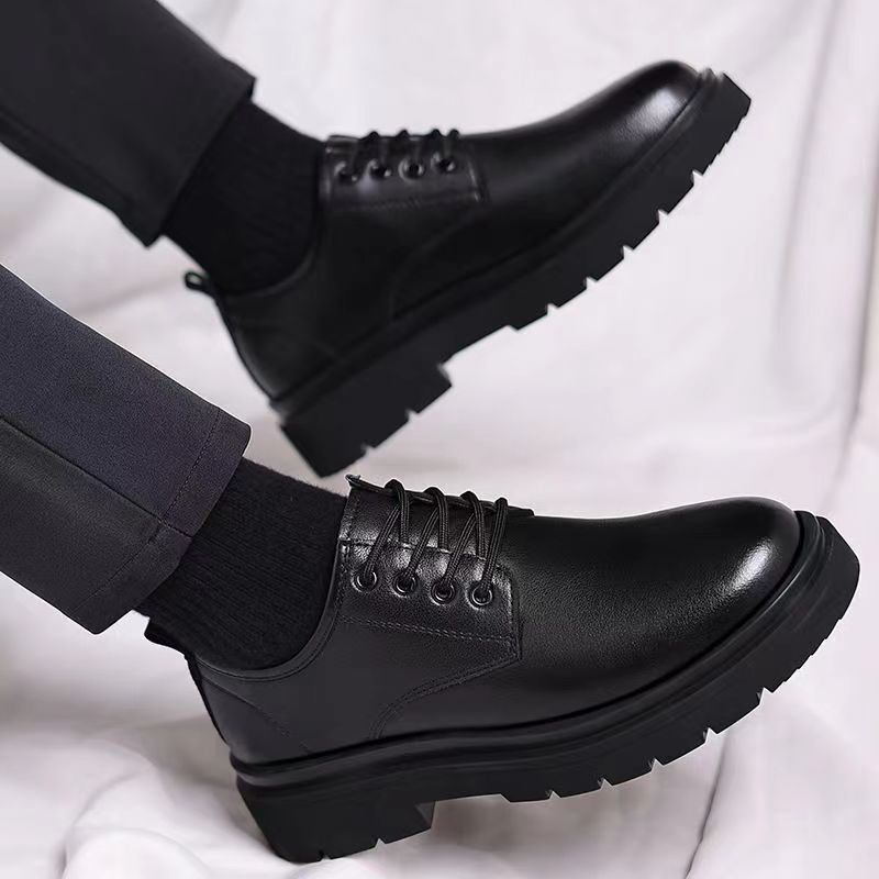 Edward – Sapatos com atacadores e acabamento liso