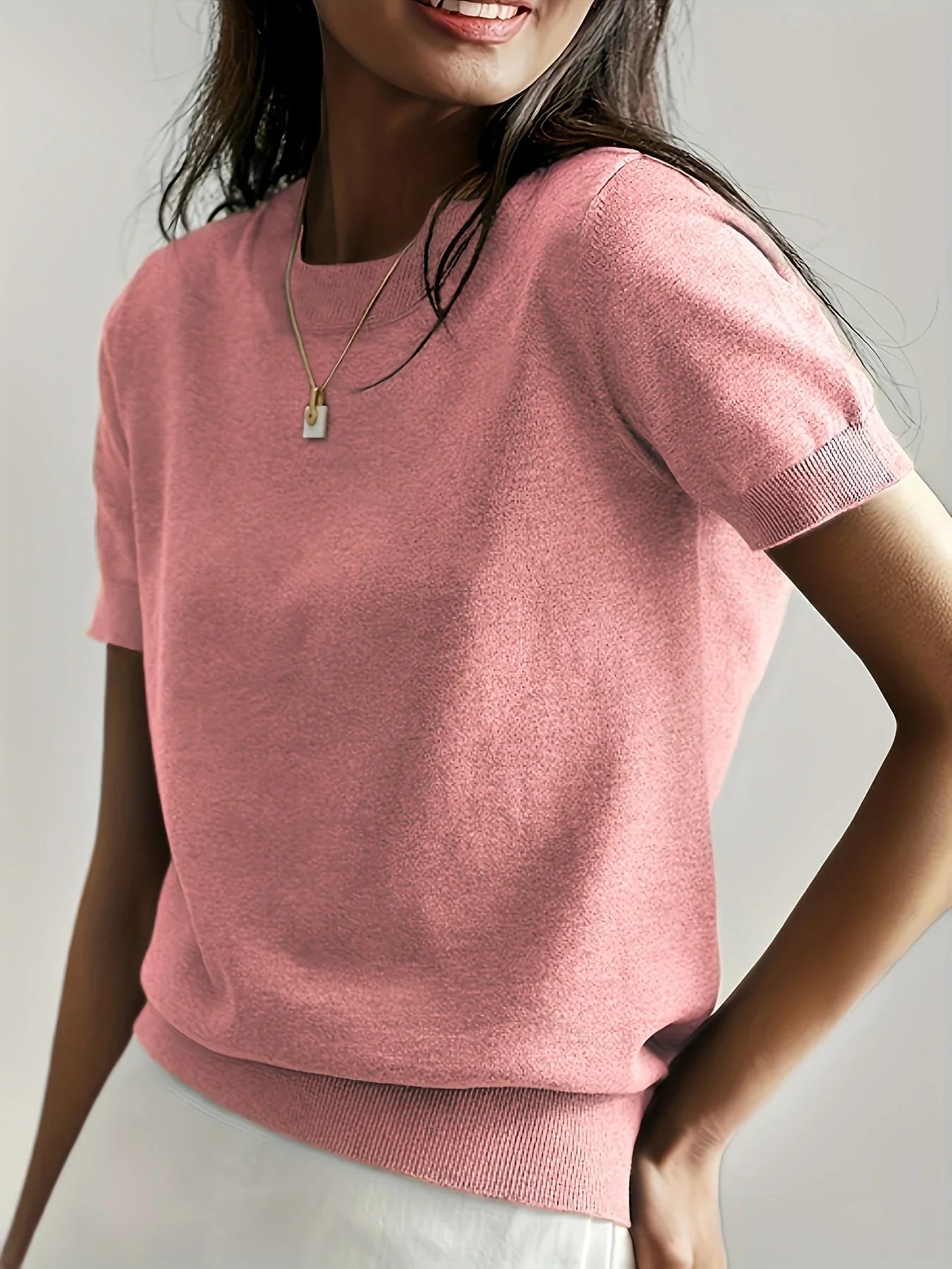 Luvora - Elegante maglione con maniche corte e scollo rotondo