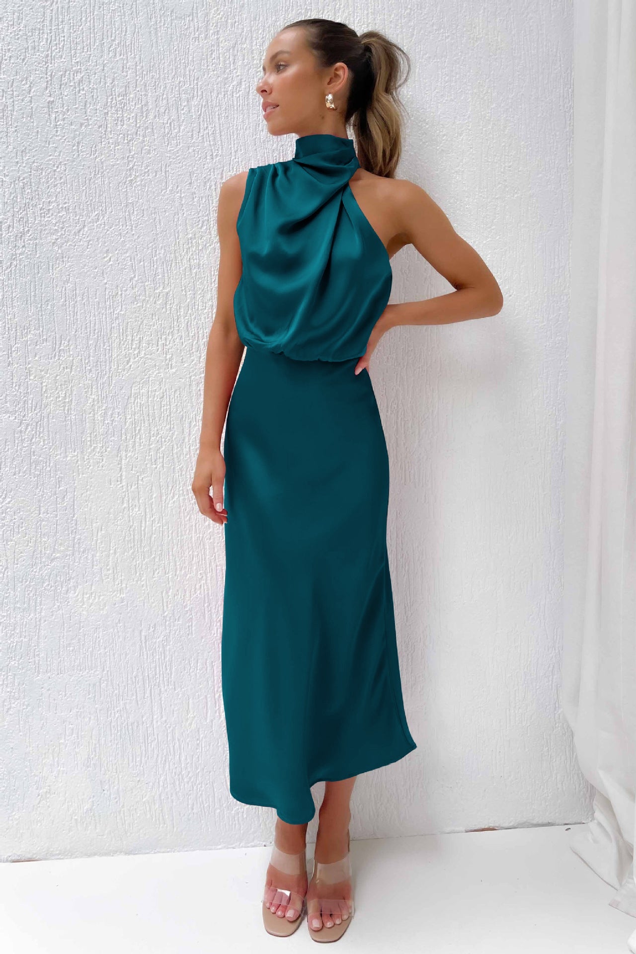 SilkElegance™ - Rochie cu umerii goi