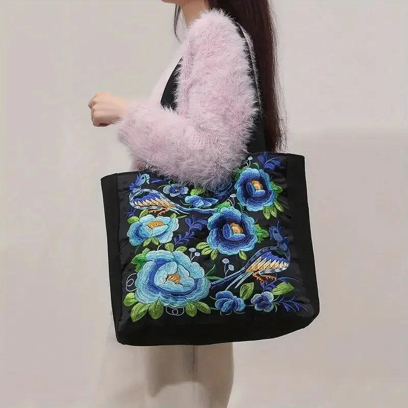 Liesbeth – Tote Bag with Handles and Embroidered Floral Design