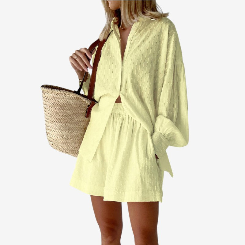 Conjunto de 2 Peças para Mulher com Camisa de Mangas Bufantes e Calções