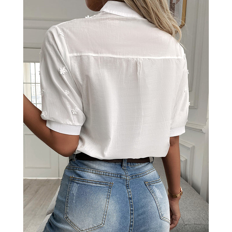 Sophia - Elegante camicetta con scollo a V e chiusura con bottoni