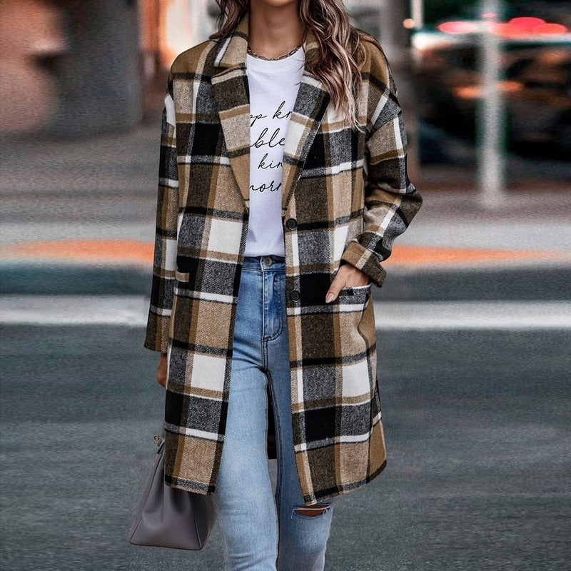 Veste à col plié pour femmes avec boutons