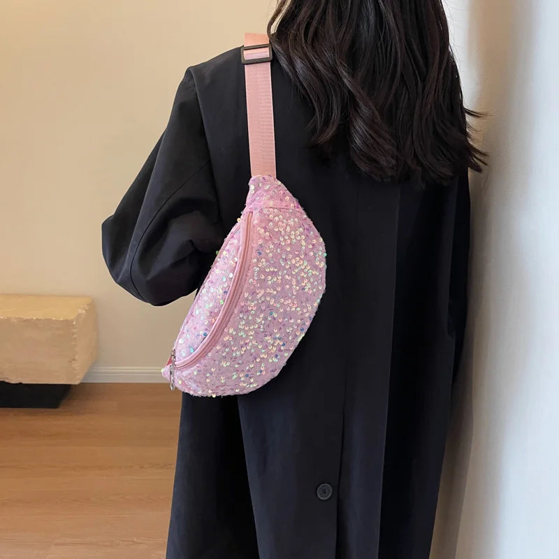 Brooke – Torebka crossbody z regulowanym paskiem i zapięciem na zamek