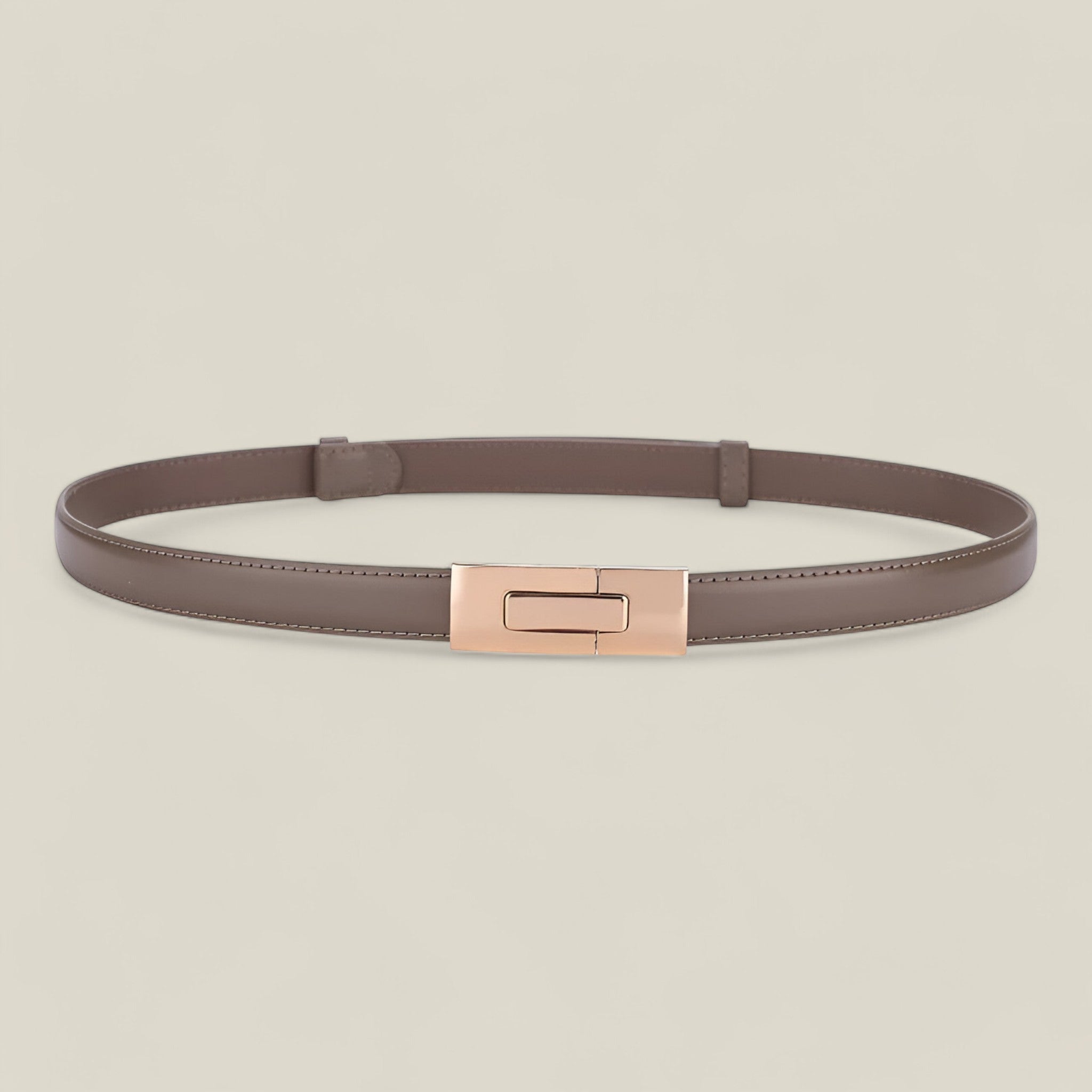 Emma - Elegante cintura sottile con fibbia dorata per styling versatile