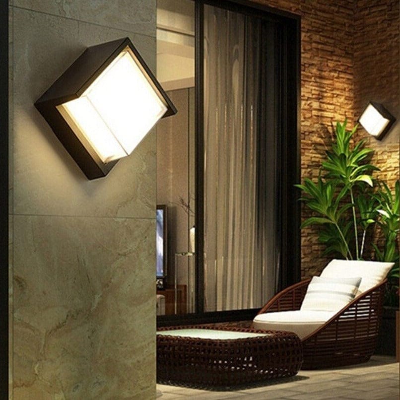 LightForm – Lampă de perete pentru exterior cu carcasă din aluminiu și acril