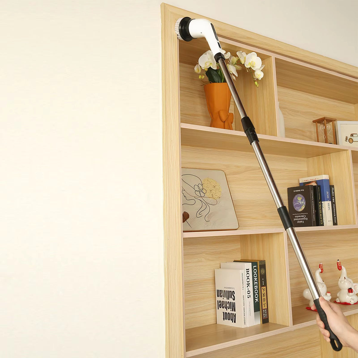Scrubvolt - Escova de limpeza elétrica com cabeças intercambiáveis