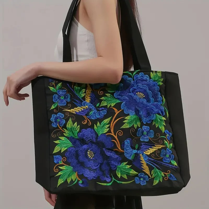 Liesbeth – Tote Bag with Handles and Embroidered Floral Design