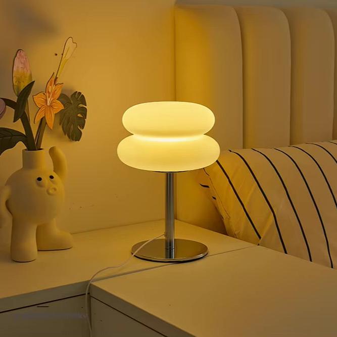 MiraCloud - Retro-inspired table lamp with a soft, cloud-like glow