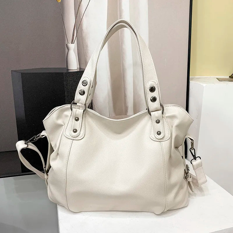 Althea – Borsa capiente con design snello e elegante