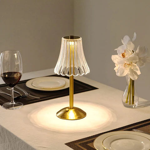 NovaGlow - Elegancka artystyczna lampa z urzekającym, promienistym wzorem