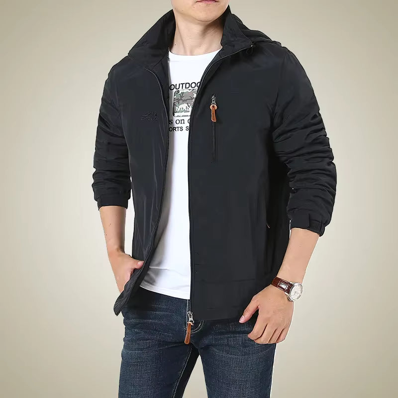 Logan – Veste d’Extérieur avec Capuche, Fermeture Éclair et Plusieurs Poches