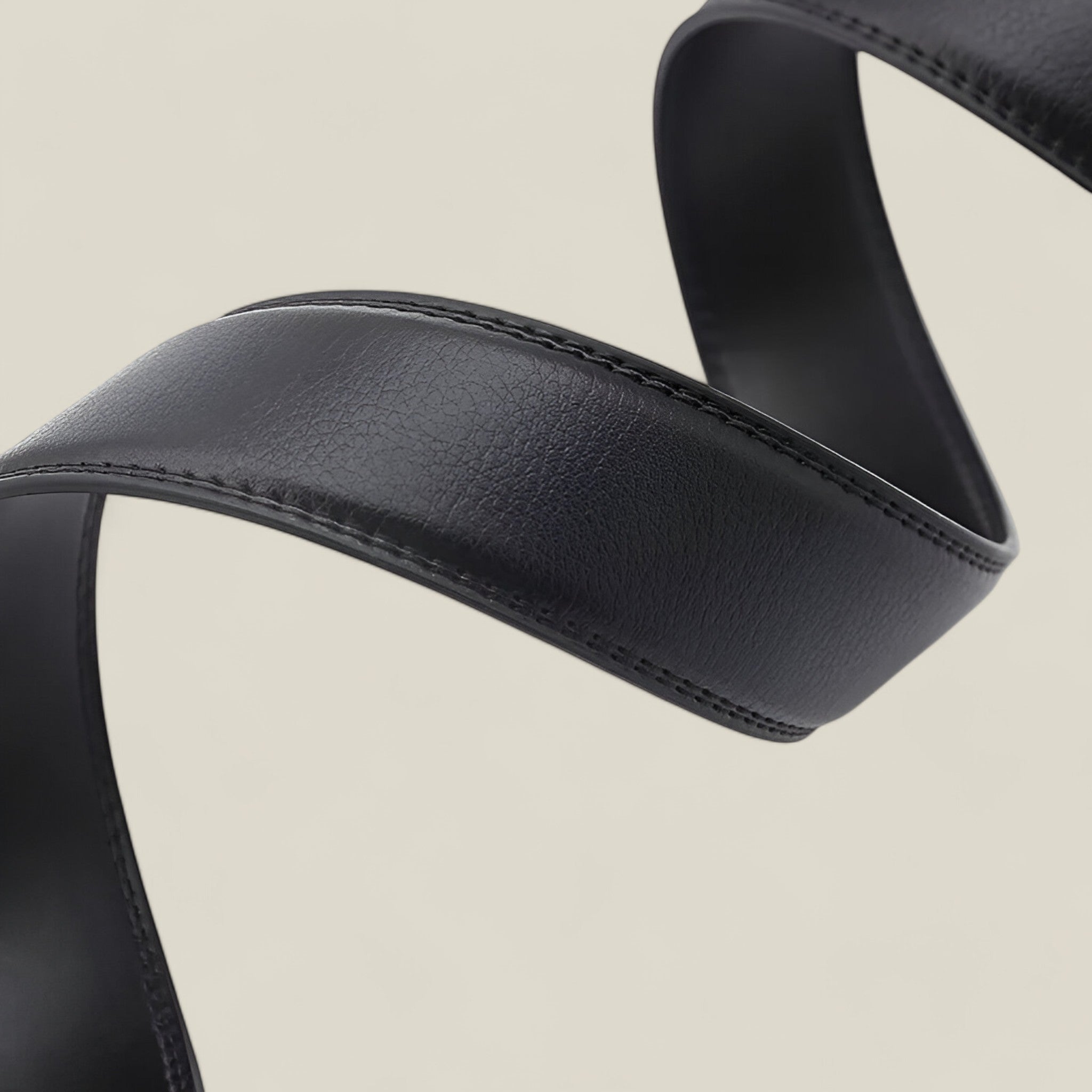 Lucas - Ceinture stylée au design intemporel avec boucle automatique épurée