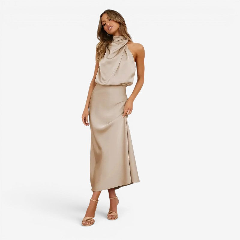 Robe maxi femme à épaules dénudées avec design sans manches