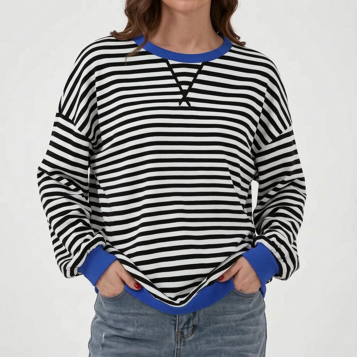 StripeCross – Oversized Striped Sweater with Round Neck and Cross-Stitch Detail