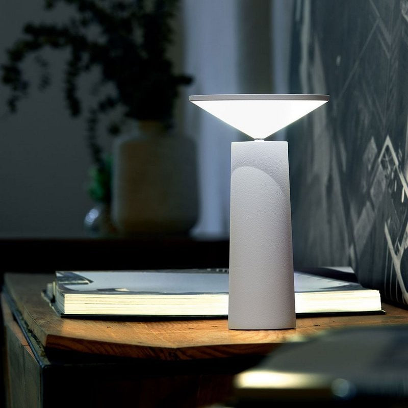 BrightGlow - Lampă LED de birou cu intensitate reglabilă