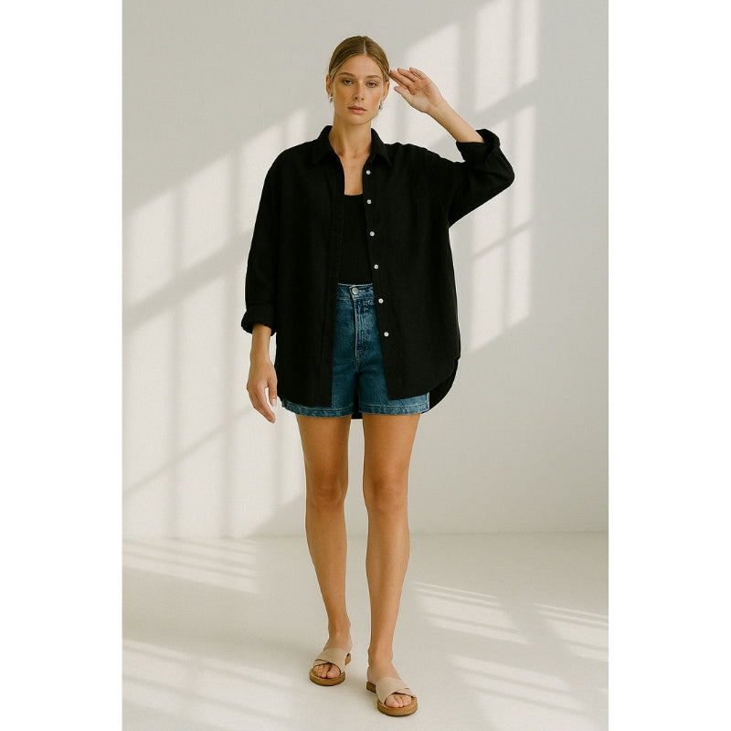 Evi – Stylish shirt with long sleeves and classic collar