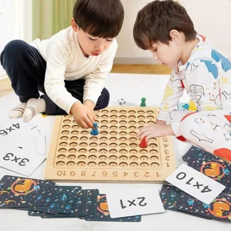 MathBuddy – Gioco educativo da tavolo con tessere numeriche e dadi per imparare la moltiplicazione