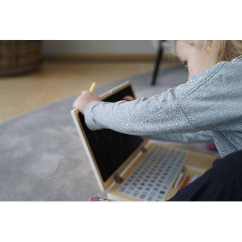 ChalkByte - Laptop din lemn cu ecran tip tablă