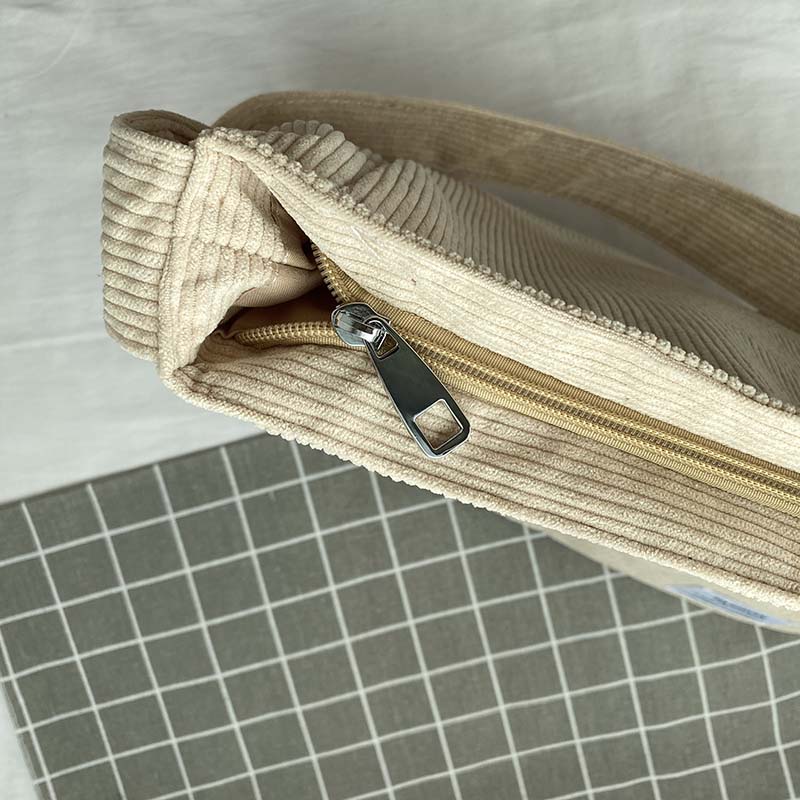 Emma - Stylish corduroy shoulder bag with adjustable straps