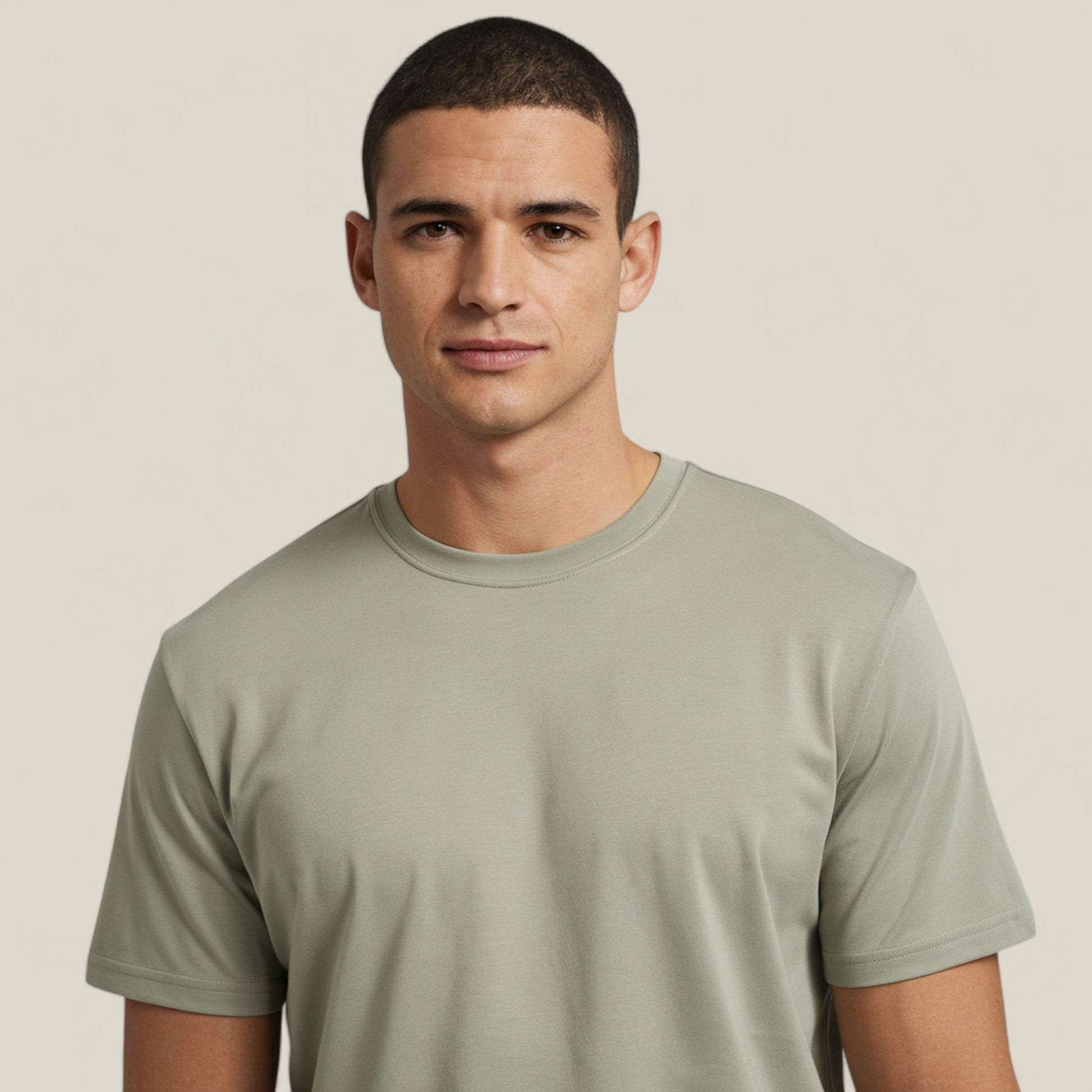 Liam – T-shirt classique à col rond, confortable avec manches courtes