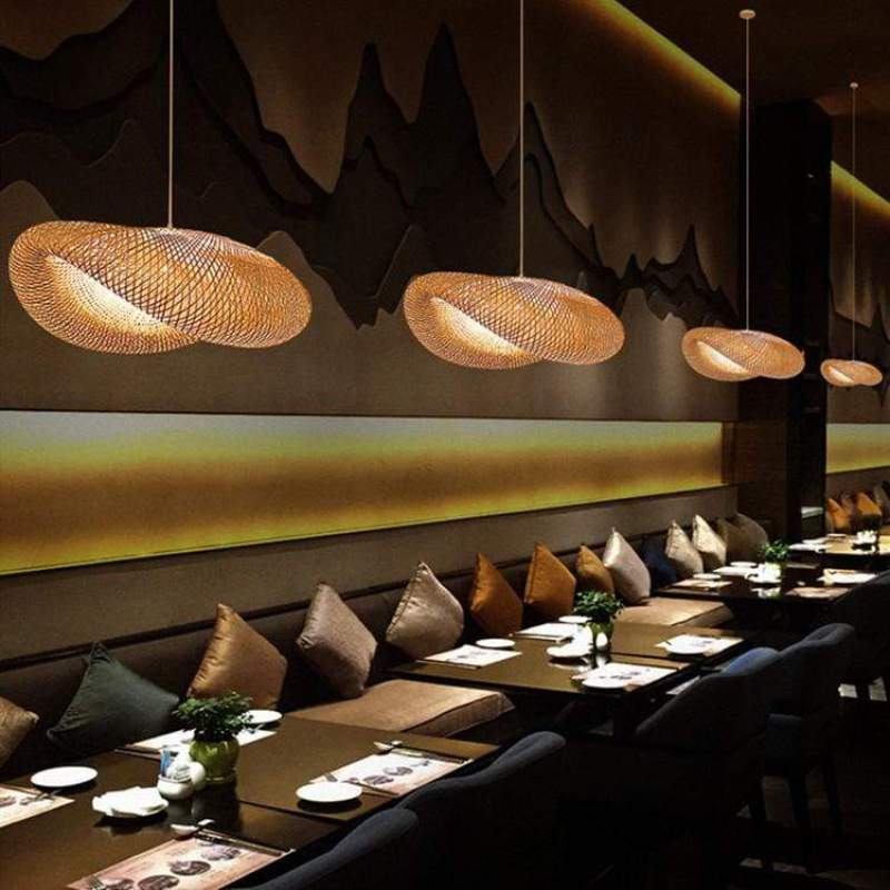 BambooChic – Ekologiczna lampa wisząca w stylu boho z miękkim światłem i ręcznie plecionym bambusowym wzorem