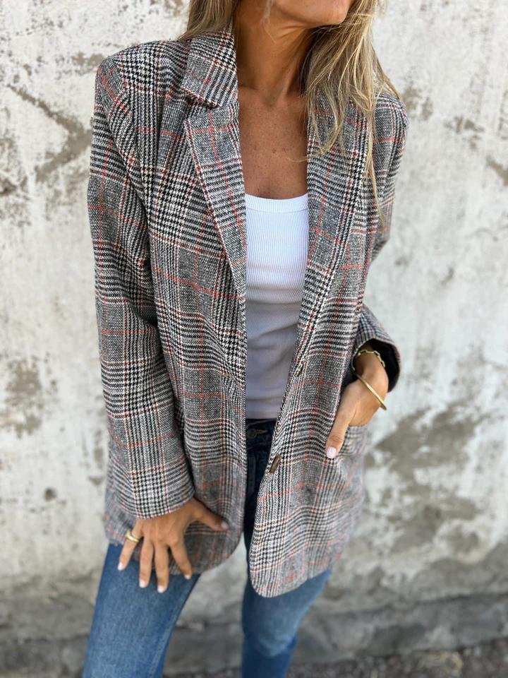 Daniya - Chic checked blazer with pockets