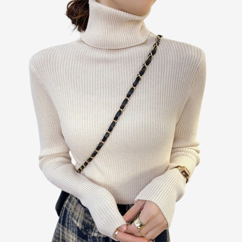 Bella – Pull à manches longues avec col roulé et coupe ajustée