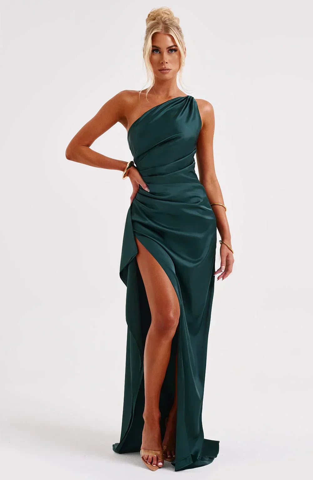 Eliana - Splendido vestito con design moderno delle spalle