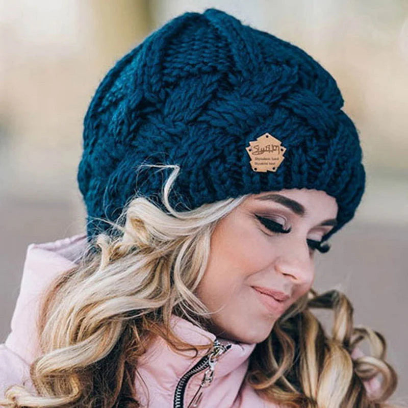 Maria - Czapka beanie z prążkowanymi detalami i elastycznym ściągaczem