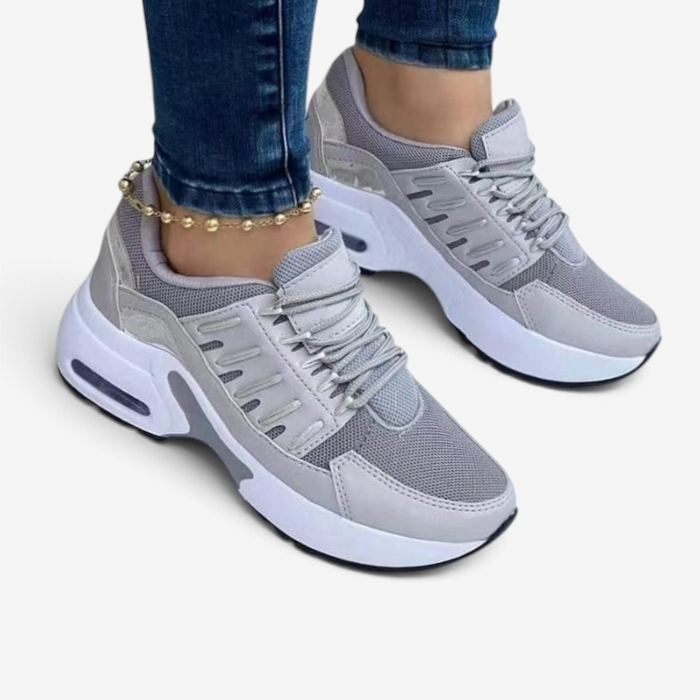 StrideFlex – Sneakers con lacci, punta arrotondata e suola esterna flessibile in gomma