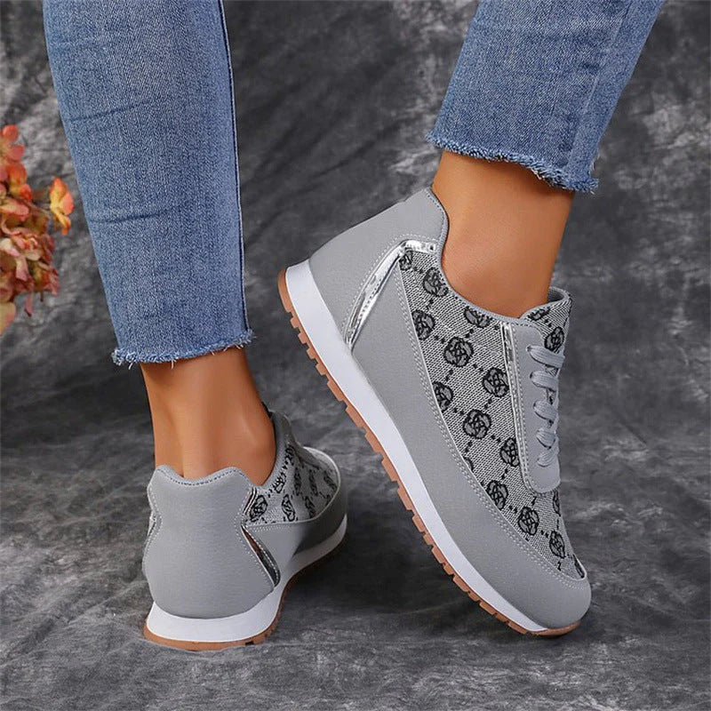 Alia - Feminine and Comfortable Flats with Floral Touches