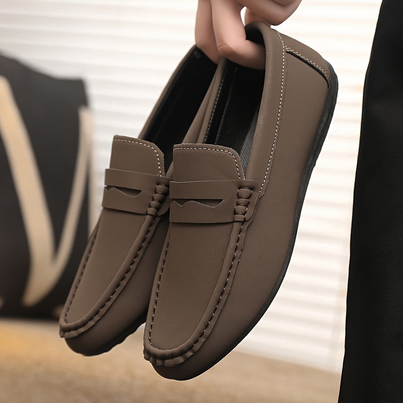 Lucas - Pružné slip-on boty s jemnými detaily