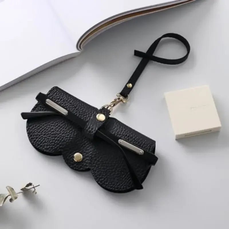 LuxeSafe™ - Toc Elegant din Piele pentru Ochelari 1+1 Gratuit