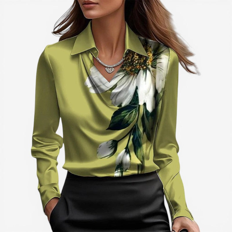 Blusa da donna aderente con collo alto e design sartoriale