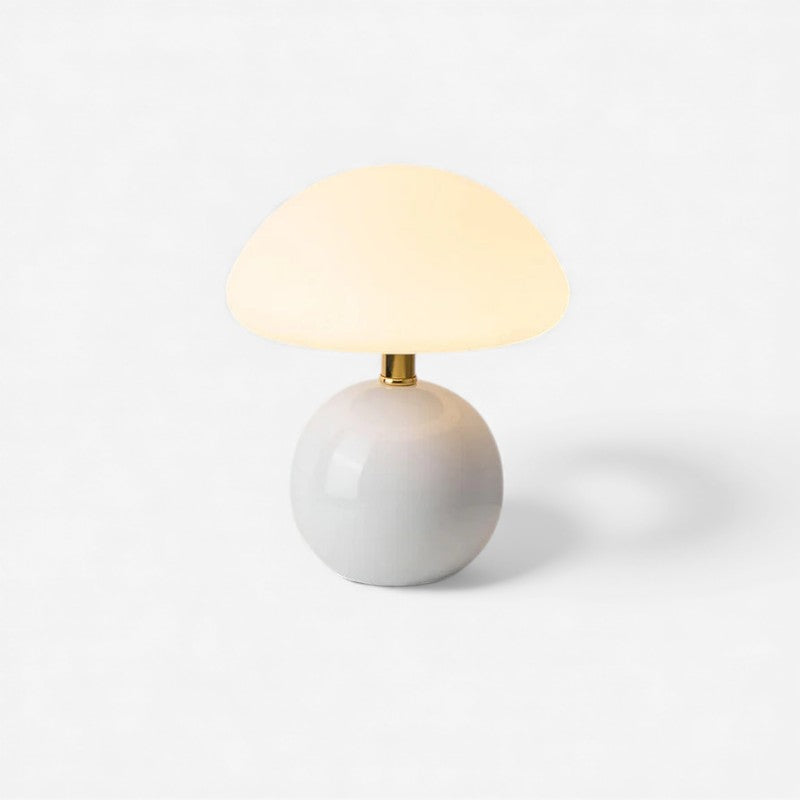 GlowCap – LED stolná lampa s dizajnom inšpirovaným hubou na vnútorné osvetlenie