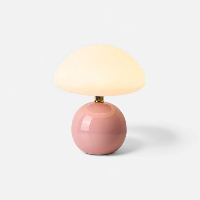 GlowCap – LED stolná lampa s dizajnom inšpirovaným hubou na vnútorné osvetlenie