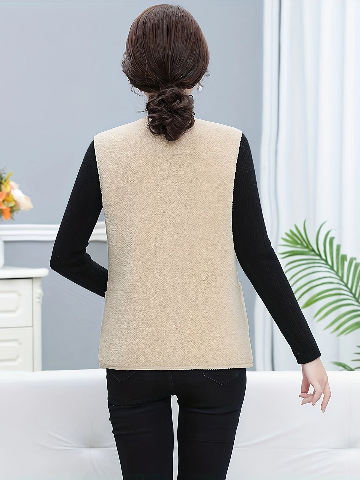 WarmLayer – Zateplená vesta bez rukávů s fleecovou podšívkou a výstřihem do V