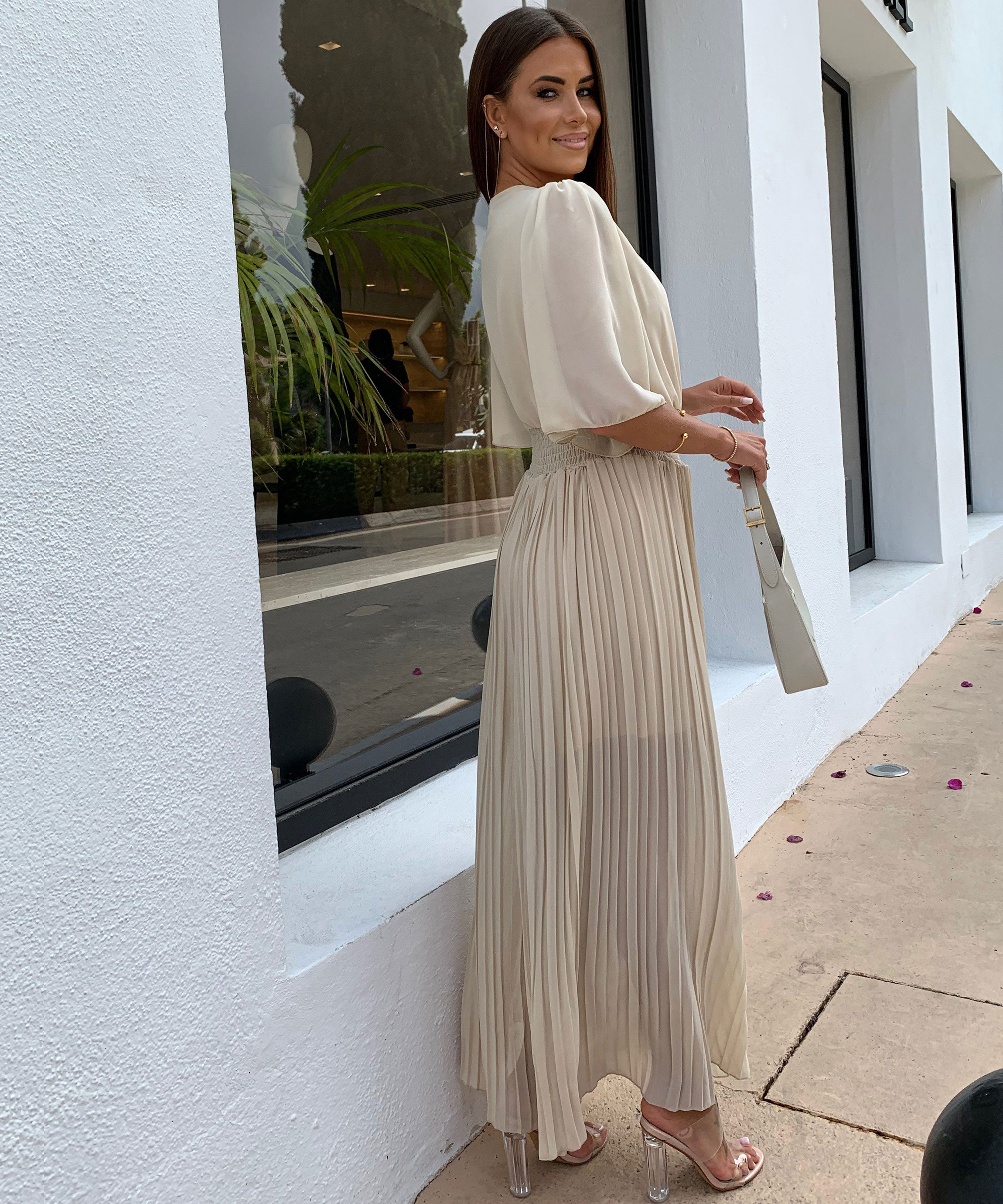 Selena - Rochie maxi elegantă plisată cu talie flatantă