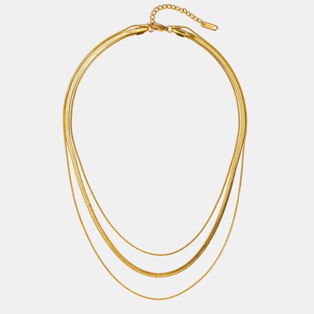 Liora – Elegante collana a catena a strati con maglie sfalsate e effetto drappeggiato scolpito